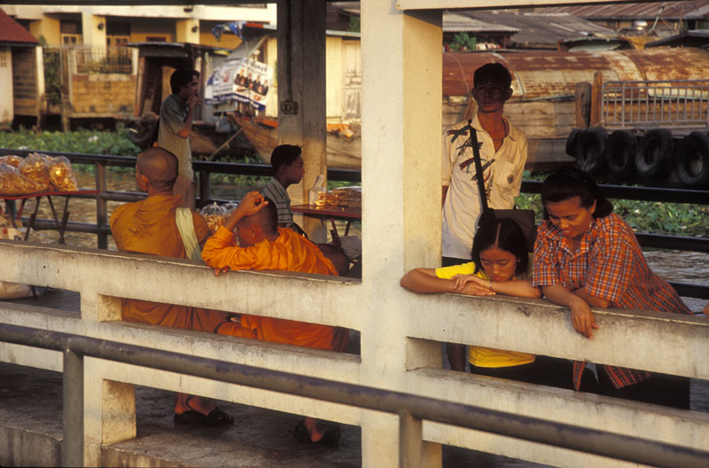 2003.005.26-boat-stop